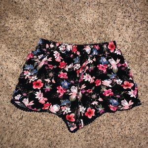 Hollister loose floral shorts